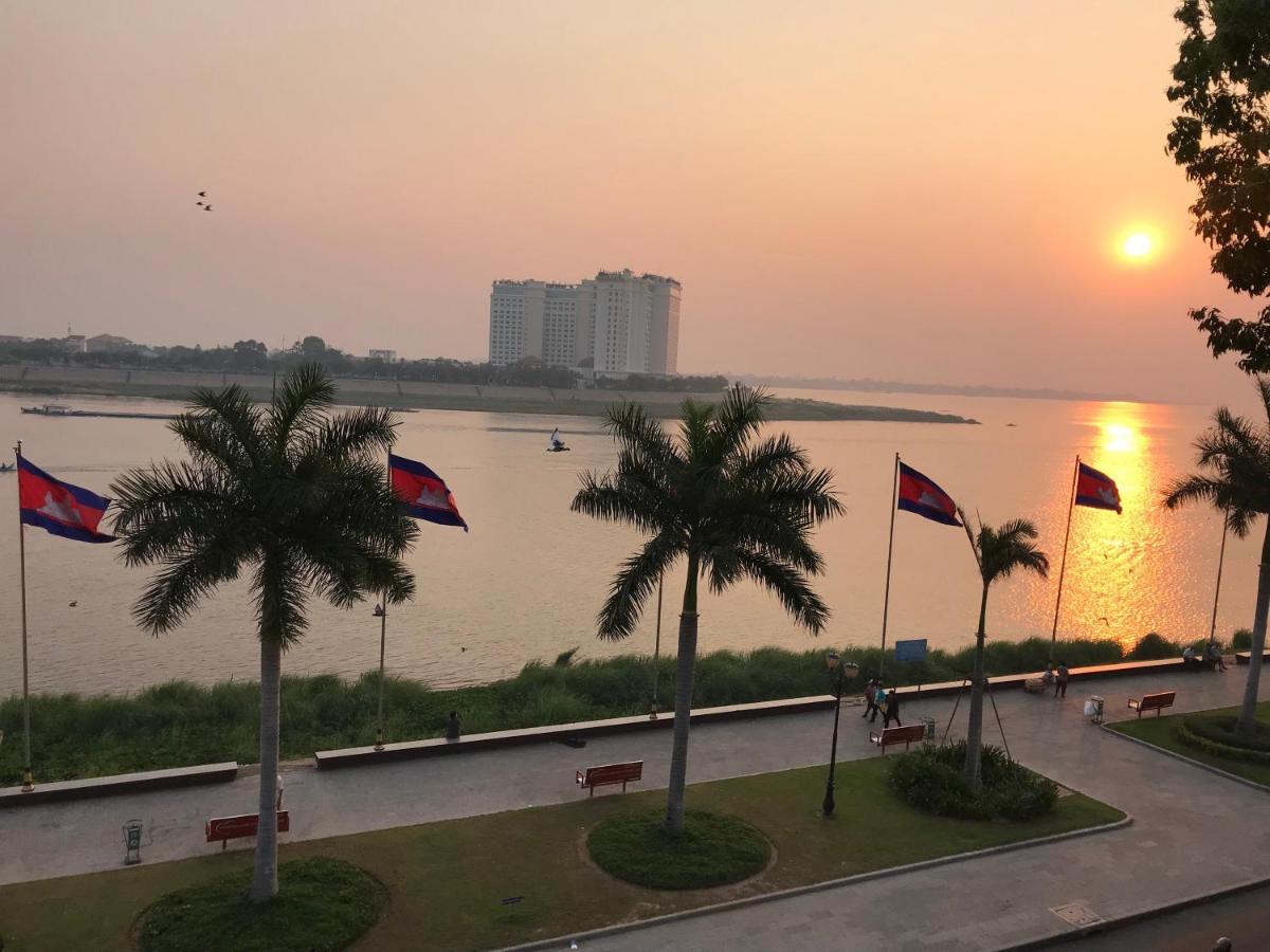 Asiban Quay Boutique Hotel Phnom Penh Exterior foto