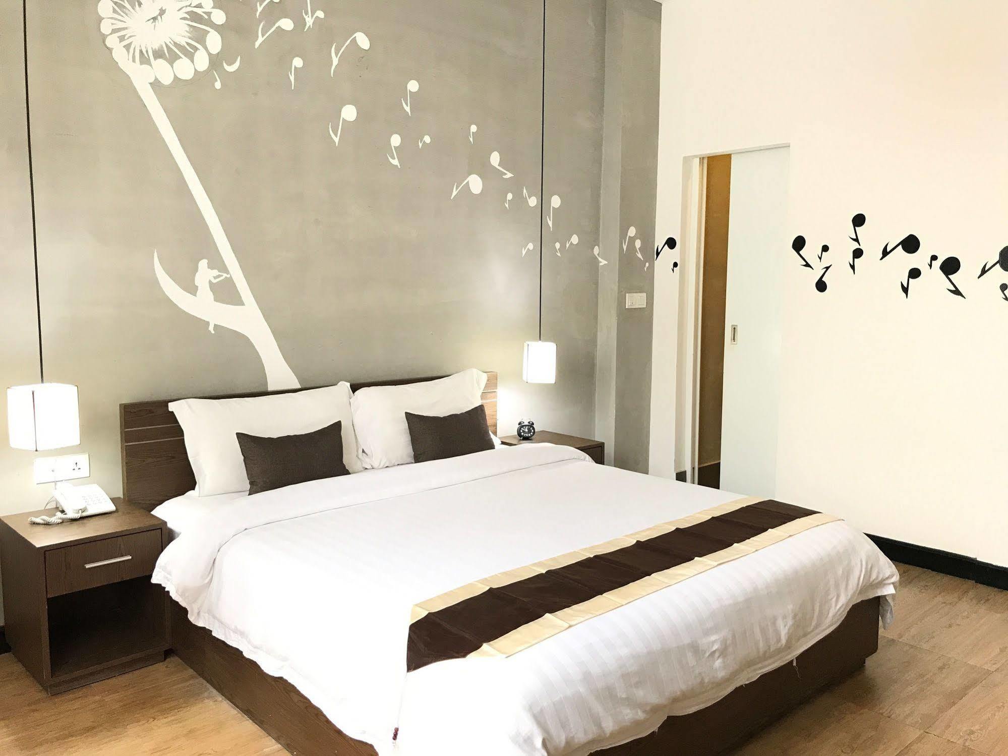 Asiban Quay Boutique Hotel Phnom Penh Exterior foto